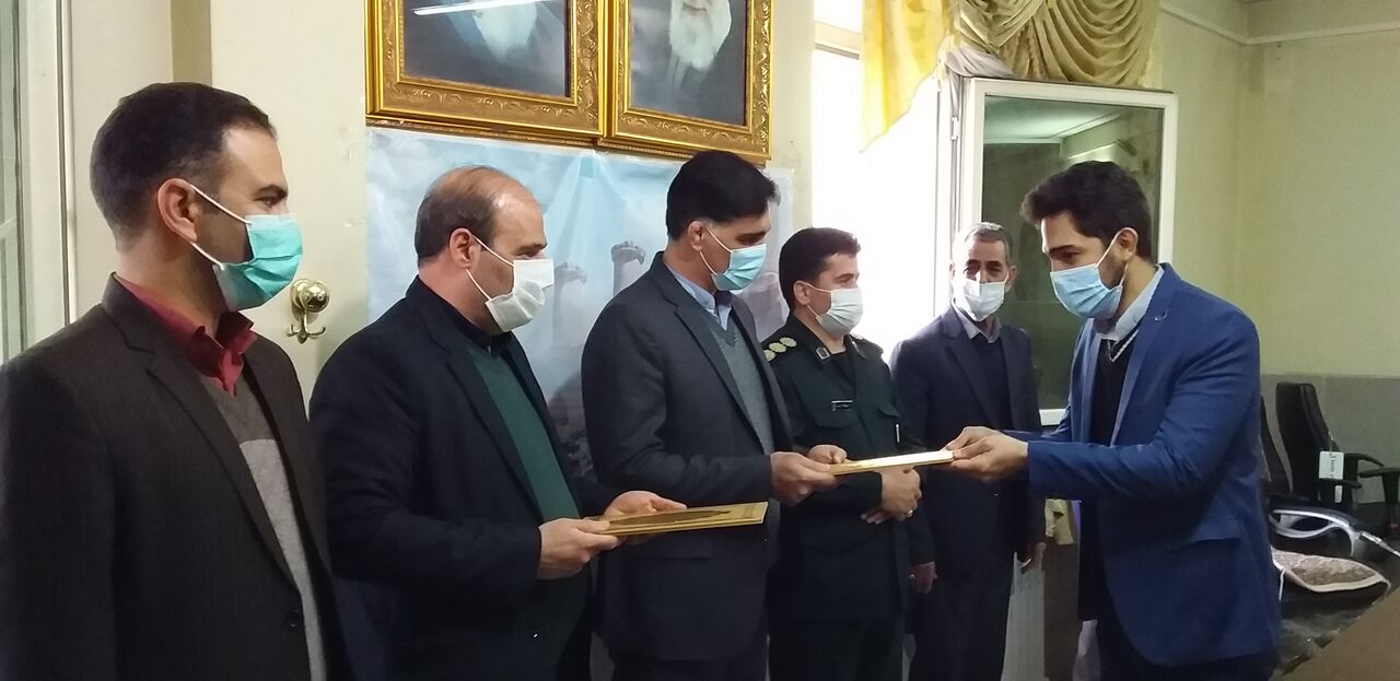 مسوولان اتحادیه‌های صنفی کنگاور تجلیل شدند