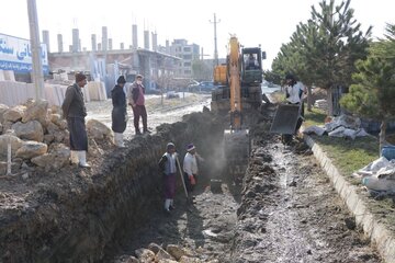 عملیات عمرانی شهرداری بوکان در برودت هوا