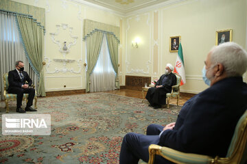 Azerbaijani FM meets with Iranian president