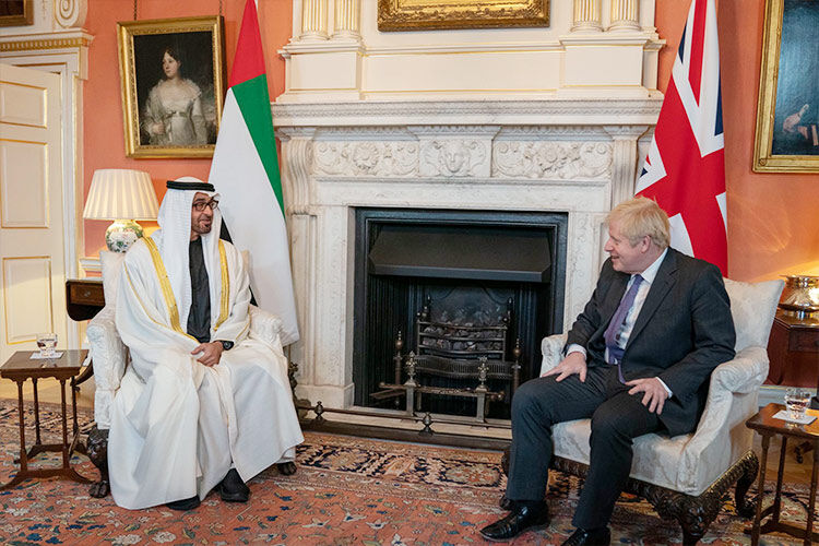 نخست وزیر انگلیس و ولیعهد ابوظبی درباره تحولات خاورمیانه گفتگو کردند