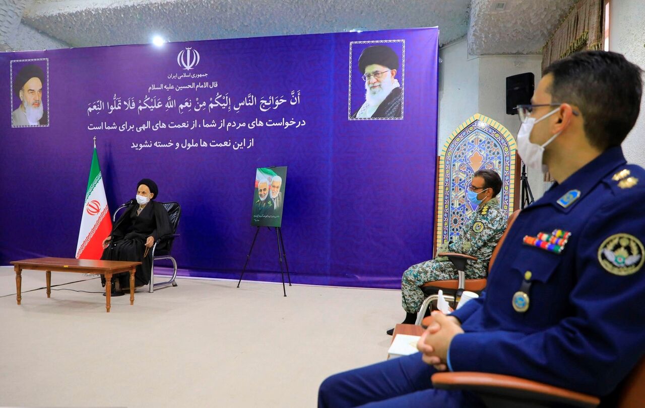 امام جمعه بیرجند: نیروهای مسلح کارها را هدفمند جلو می‌برند