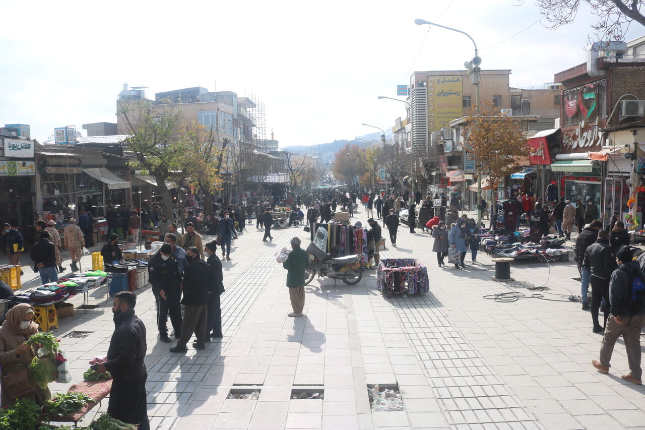 دستفروشان خیابان فردوسی سنندج به صورت چرخشی ساماندهی می‌شوند