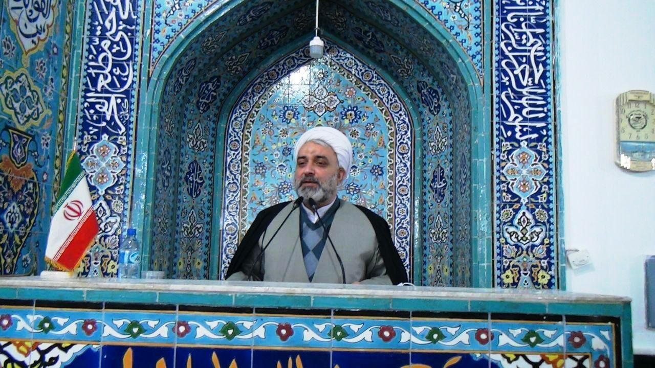 نماز جمعه میعادگاه وحدت و قدرت جامعه اسلامی است