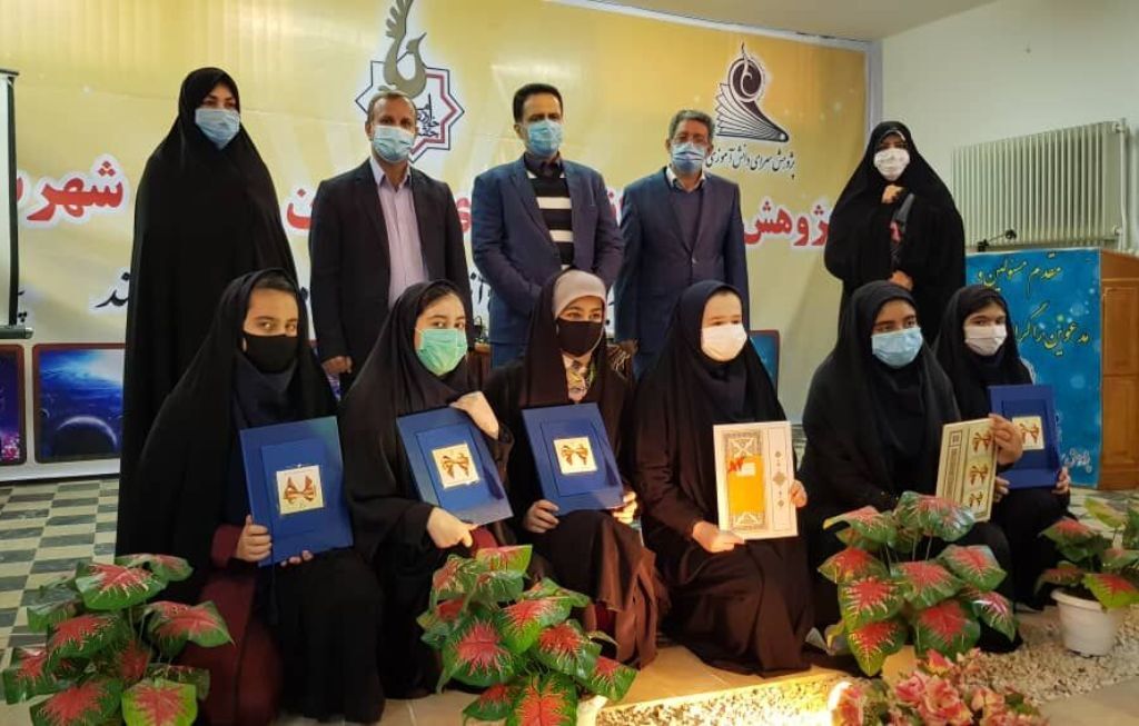 روحیه تحقیق و پژوهش باید در جامعه نهادینه شود 