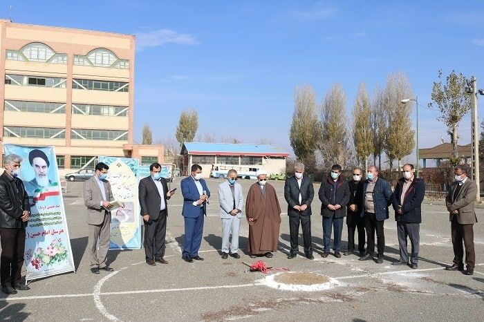 هشت میلیارد ریال طرح آموزش و پرورش در مرند افتتاح و کلنگ زنی شد
