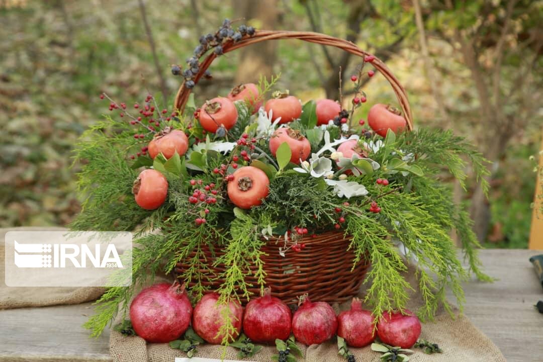 جشن یلدایی خرمالو در کن