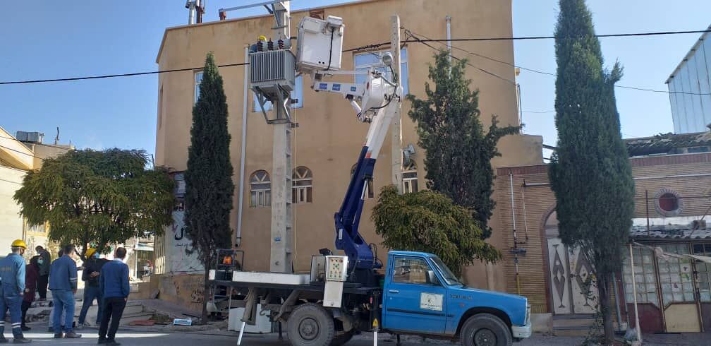 مانور اجرایی اصلاح ولتاژ شبکه و روشنایی معابر استان ایلام آغاز شد