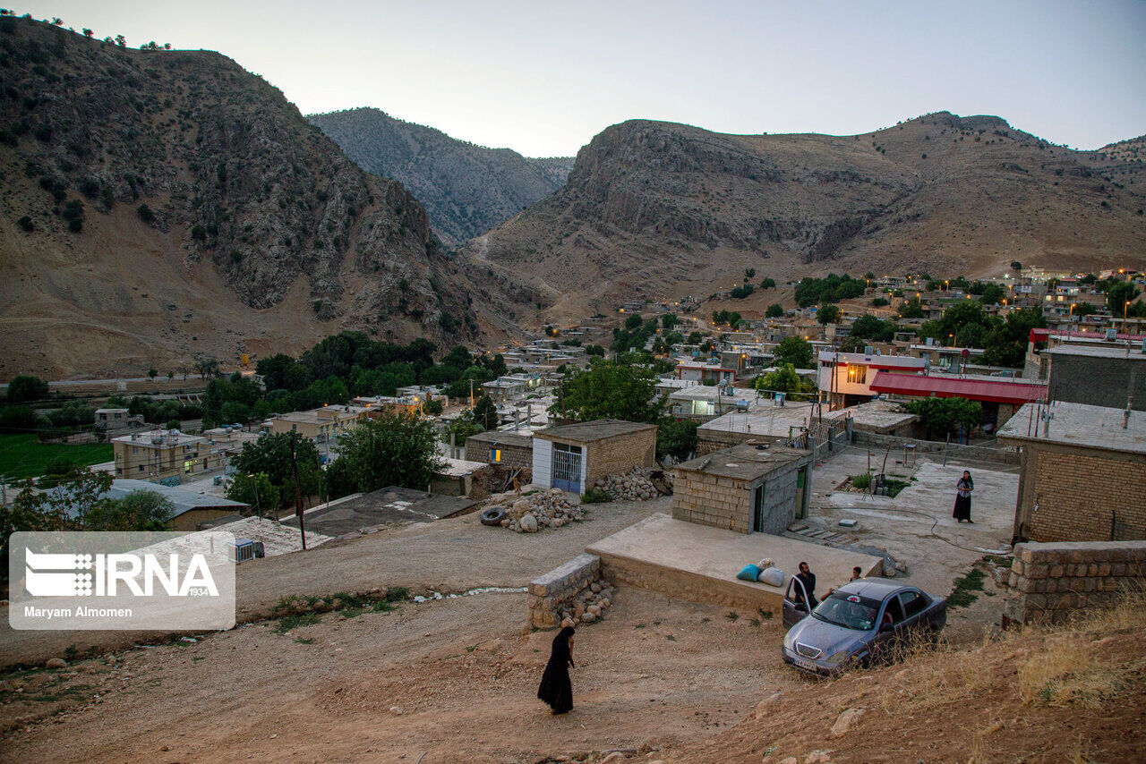 رونق تولید و اشتغال بازگشت مردم به روستاهای بخش خرقان را در پی داشت