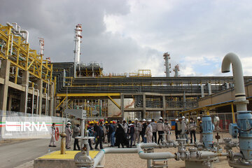 3 national petrochemical projects open in Iran