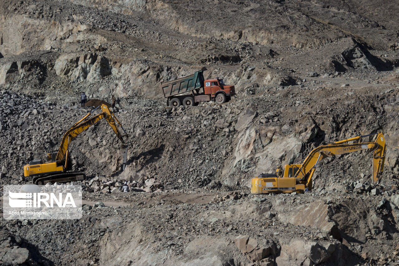۳۲۰ محدوده اکتشافی معدنی در استان زنجان آزاد سازی می‌شود 