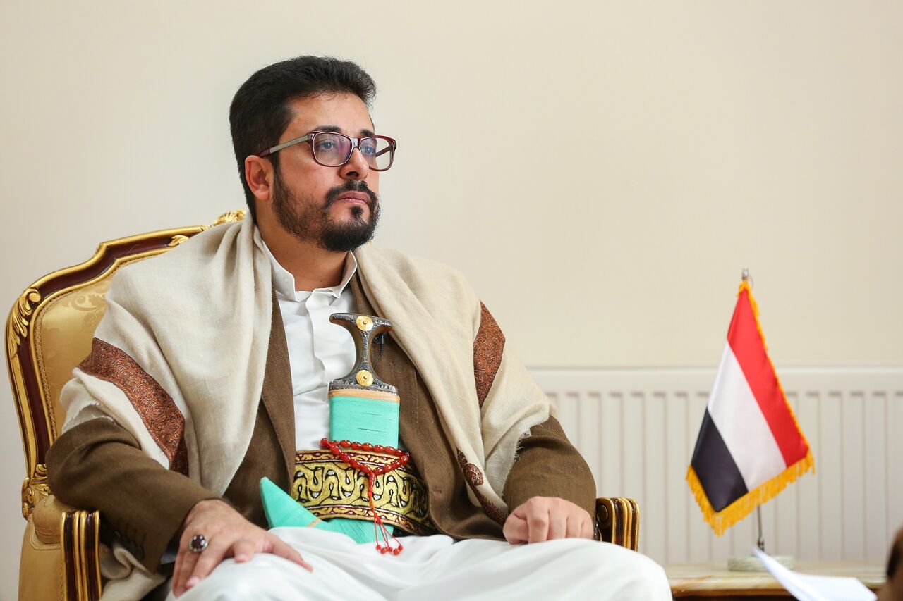 سفیر یمن: آمریکا با ترور شهید سلیمانی پلیدترین جنایت قرن را مرتکب شد