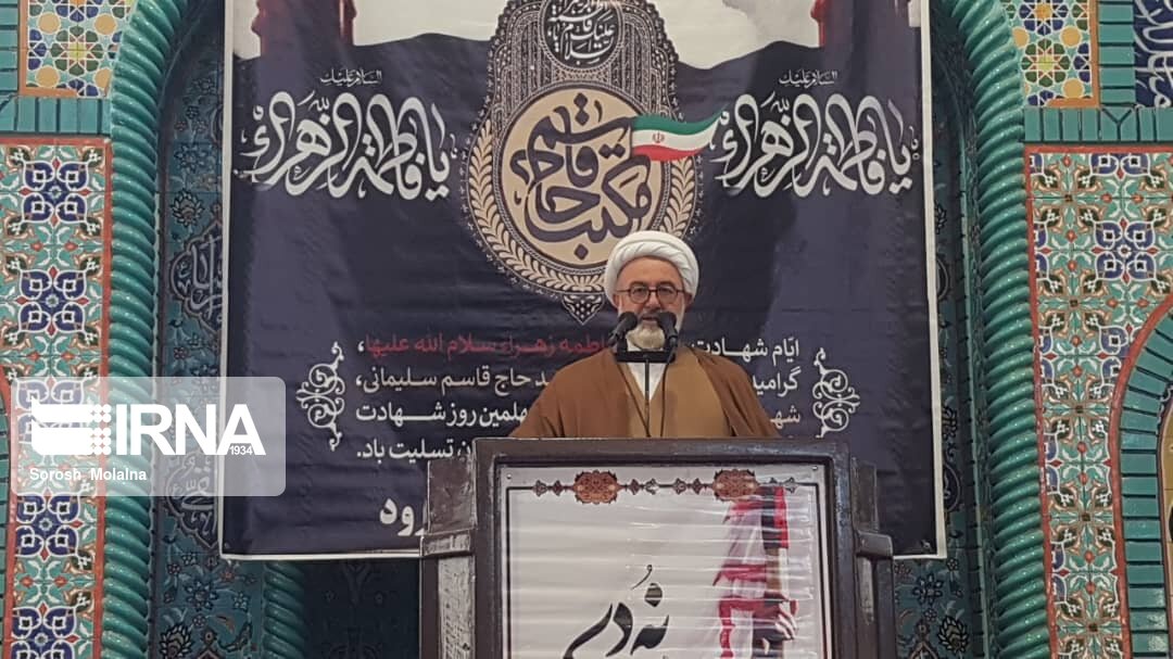 امام جمعه شاهرود: مراقب سرمایه‌های کشور باشیم