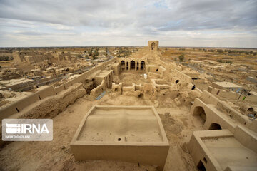 Se Kohe Castle; Tourist resort in Southestern Iran