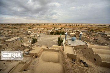 Se Kohe Castle; Tourist resort in Southestern Iran