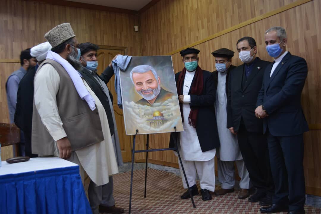 Ceremony held in Peshawar to pay homage to Gen Soleimani, resistance martyrs