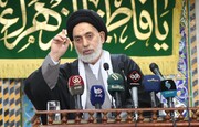 امام جمعه نجف:منتظر فروپاشی آمریکا، زوال اسرائیل و پایان آل سعود باشید