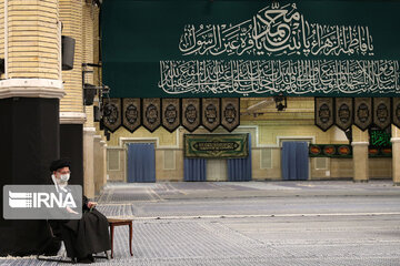 Leader attends Mourning Ceremony for Hazrat Zahra (SA) Martyrdom