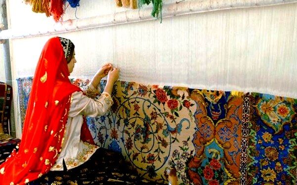 فرش دستبافت مددجویان کمیته امداد با برند «احسان» ثبت جهانی شد
