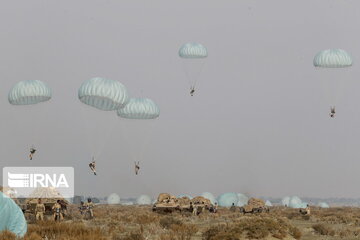 Iran's Army 'Eqtedar 99' drills