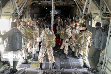 Le ciel, la mer et la terre; les scènes de bavures des commandos iraniens