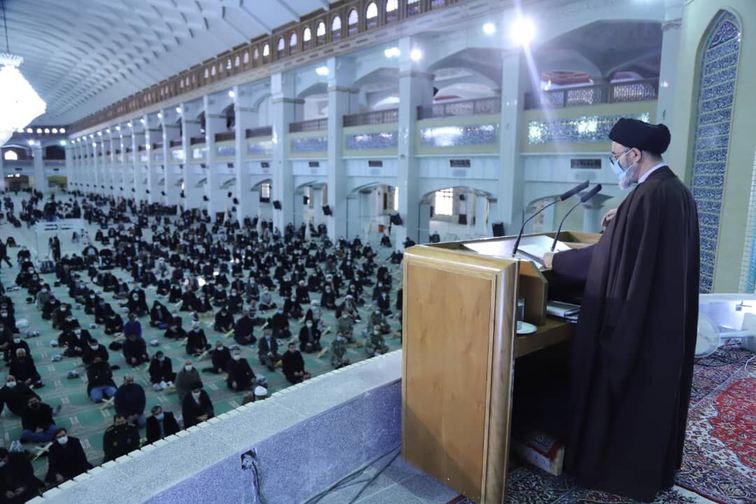 امام جمعه تبریز: معیشت مردم در گرو امنیت پایدار است