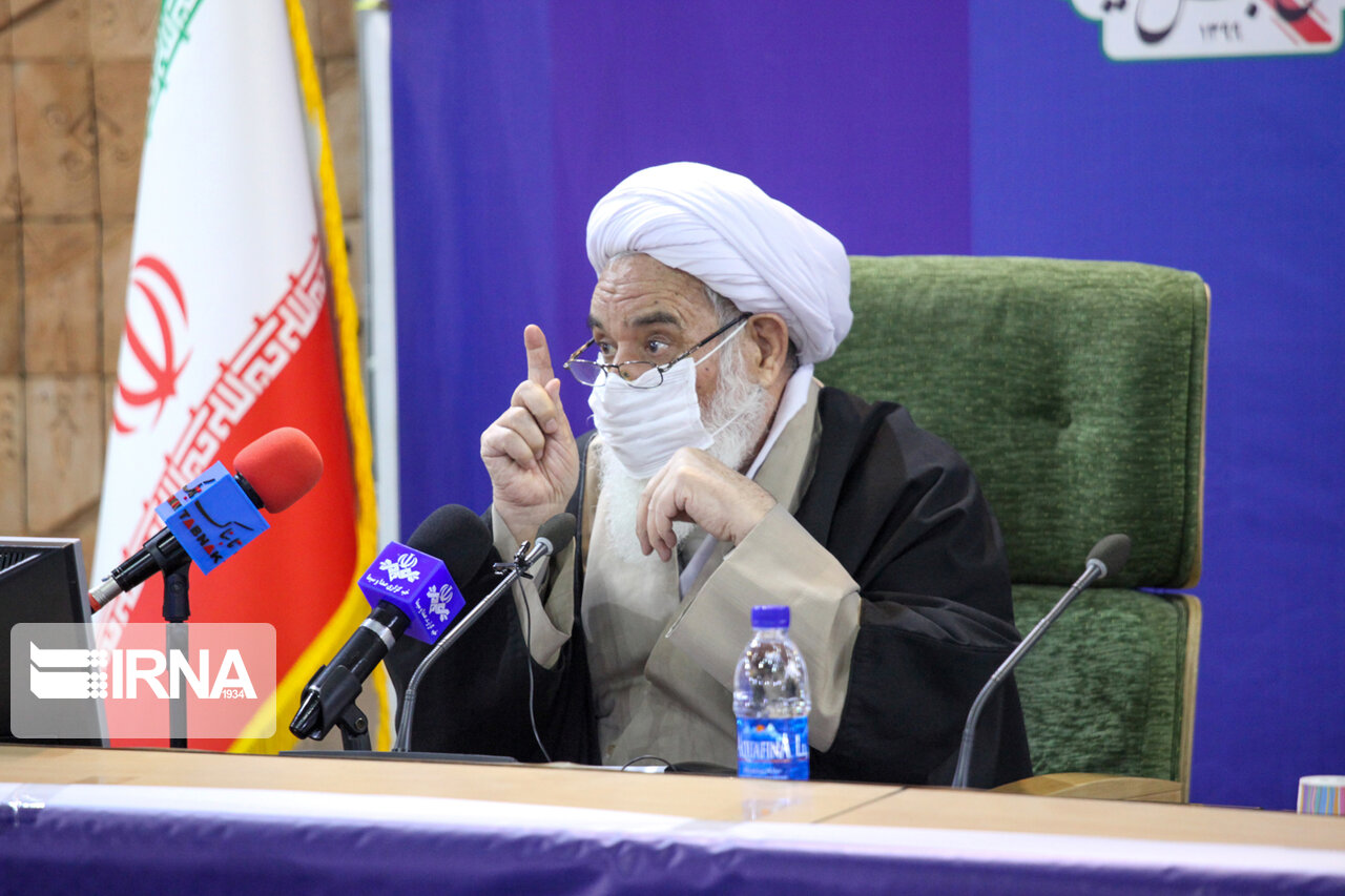 امام جمعه کرمانشاه: وحدت برای حفظ عظمت اسلام ضرورت دارد