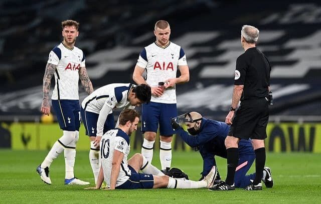 مصدومیت کاپیتان تاتنهام در شبِ شکست مقابل لیورپول