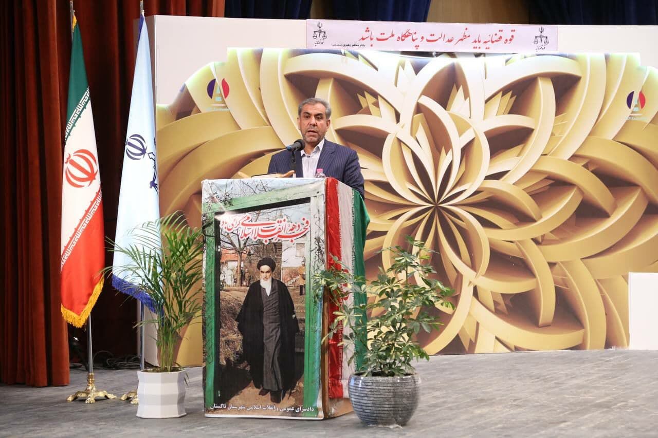استاندار قزوین: همه دستگاه‌ها مکلف به رعایت حقوق شهروندان هستند