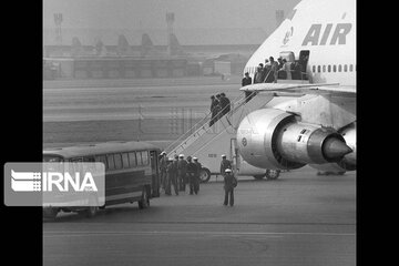 Le retour historique de l'Imam Khomeiny, le 1er février 1979