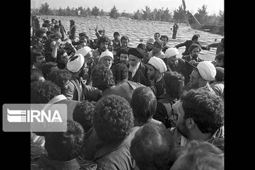 Le retour historique de l'Imam Khomeiny, le 1er février 1979