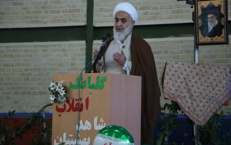 بازگشت امام خمینی به میهن اسلامی (ره) تحقق وعده‌ نصرت الهی بود