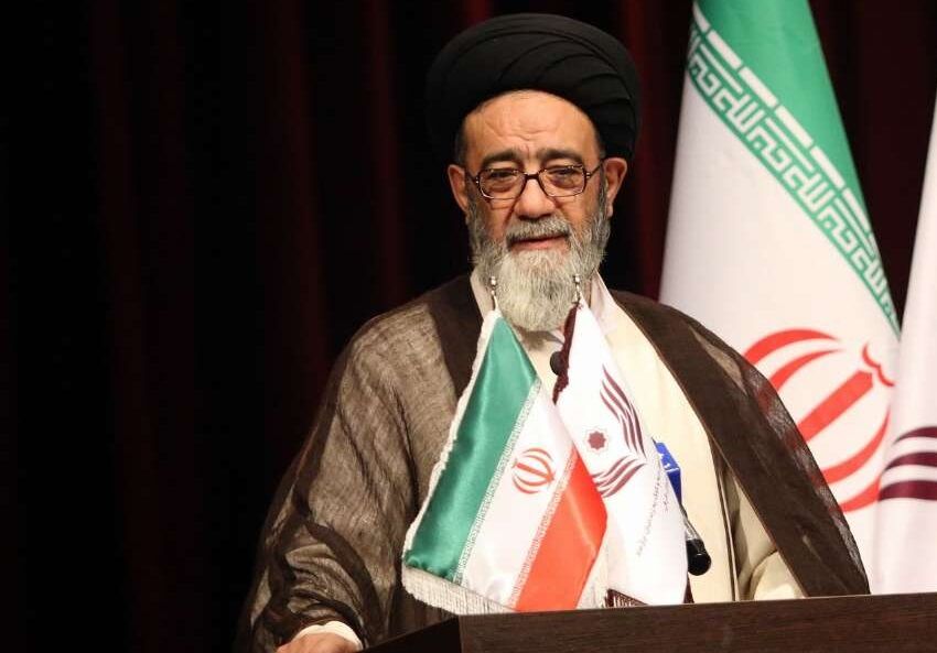 امام جمعه تبریز: مدافعان سلامت ایثارگری دوران دفاع مقدس را زنده کردند