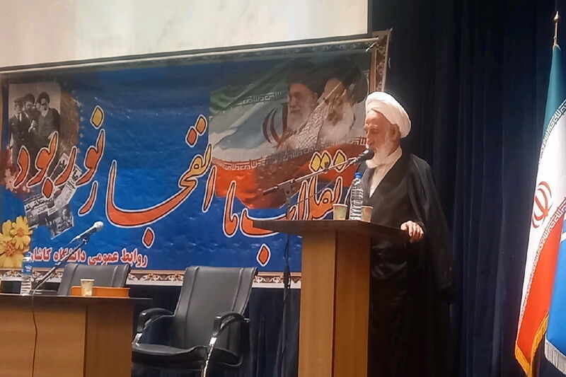 امام جمعه کاشان: دشمن به دنبال ناامیدی مردم در انتخابات است