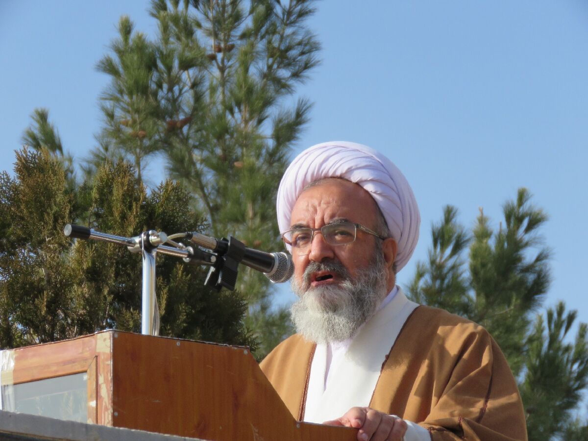 امام جمعه مراغه: انقلاب اسلامی به برکت فجرآفرینان استوار و پایدار است