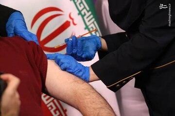 ۳۰۰ واکسن روسی کرونا در استان فارس به کارکنان درمان تزریق می‌شود