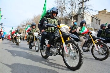 راهپیمایی ۲۲ بهمن در خرم‌آباد