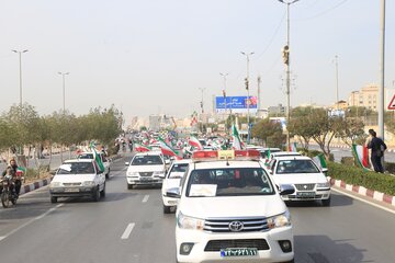 گزارش تصویری از راهپیمایی خودرویی و موتوری مردم هرمزگان در روز 22 بهمن