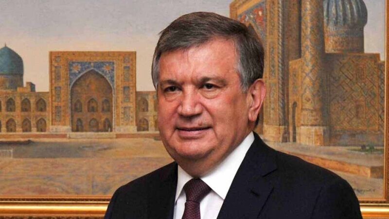 Uzbek president congratulates Islamic Revolution anniversary