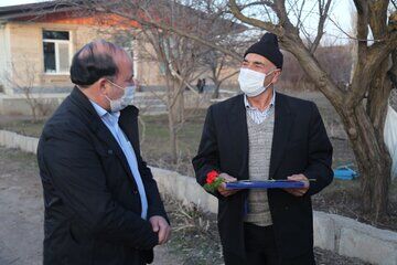 ۴۲ حکم بازنشستگی بیمه روستایی در اردبیل اعطا شد