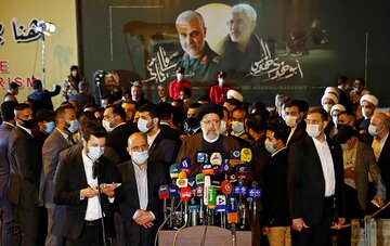 ابراز احساسات و استقبال گسترده مردم عراق از سفر آیت الله رئیسی