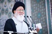 امام جمعه مشهد: آمریکا از تحریم ایران بیشتر ضرر کرده است