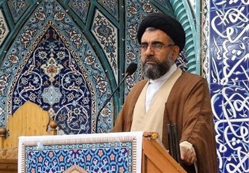 امام جمعه موقت بوشهر: راهپیمایی ۲۲ بهمن امسال اثرگذاری بیشتری دارد 