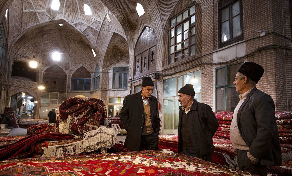 سقوط از عرش فرش تبریز