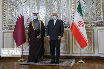 Zarif meets with Qatari counterpart