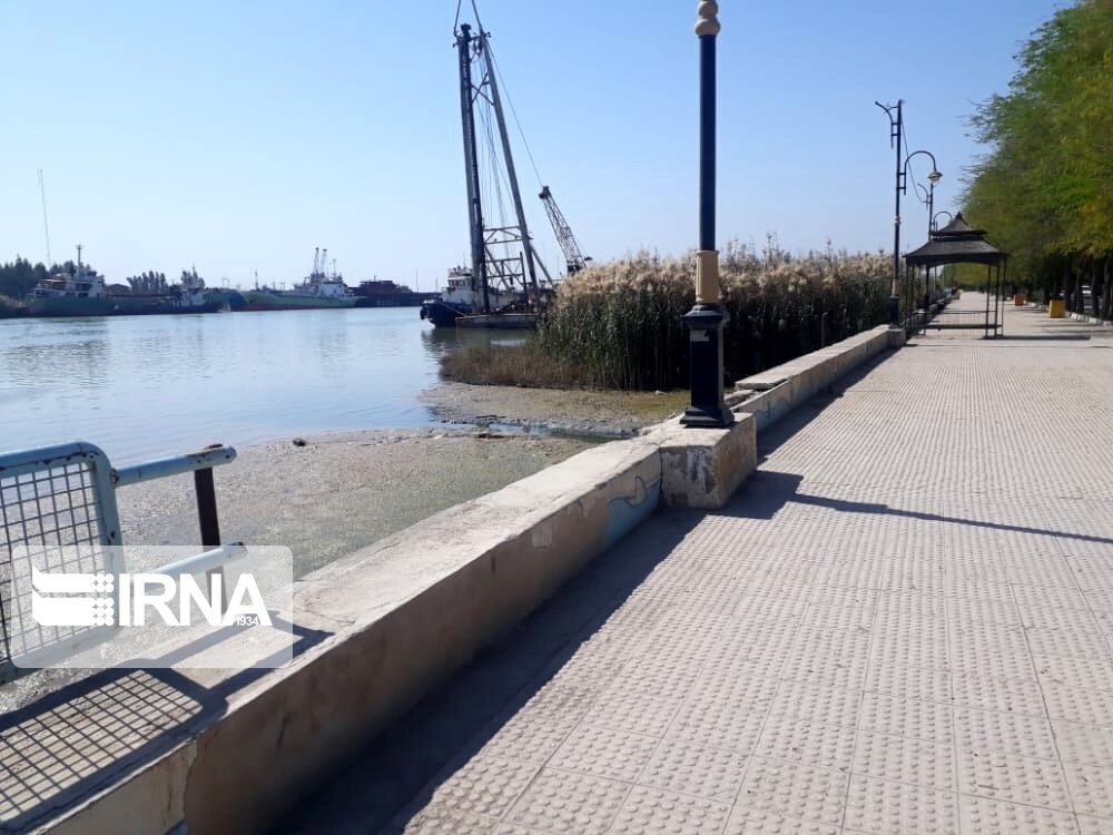 سرقت شبانه نرده‌های ساحل رودخانه کارون در خرمشهر