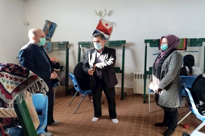 مشکلات فعالان صنایع دستی استان اردبیل پیگیری می‌شود