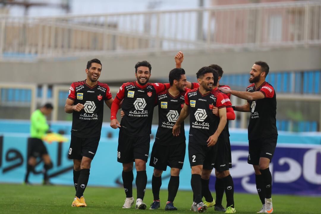 دسته گل «یحیی» تقدیم به «امیر»؛ پرسپولیس قهرمان نیم فصل شد