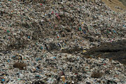 روزانه ۳۸۰ تن زباله در سنندج به محل دفن پسماندهای شهری منتقل می شود