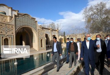 Venezuelan tourism minister visits southeastern Iranian Prov