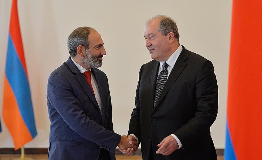 نخست وزیر ارمنستان خواستار کناره‌گیری رئیس ستاد کل ارتش شد